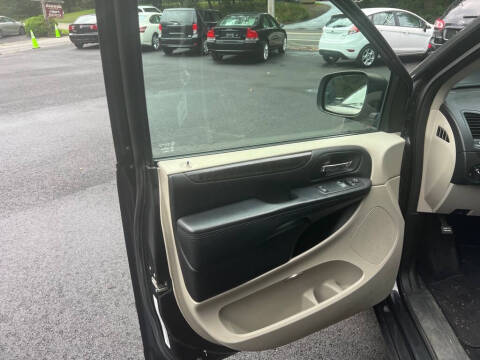 2012 Dodge Grand Caravan American Value Package