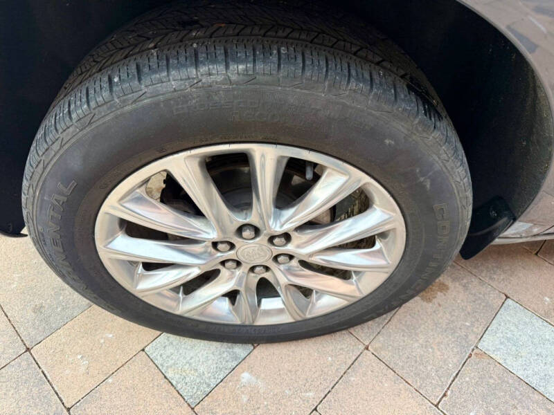 2020 Buick Enclave Essence