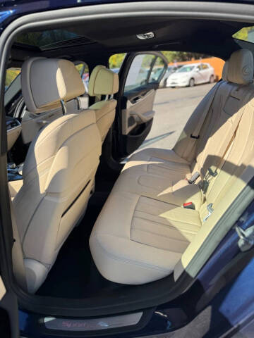 2018 BMW 5 Series 540i