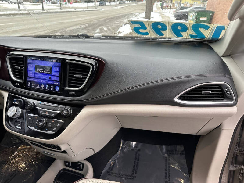 2017 Chrysler Pacifica Limited