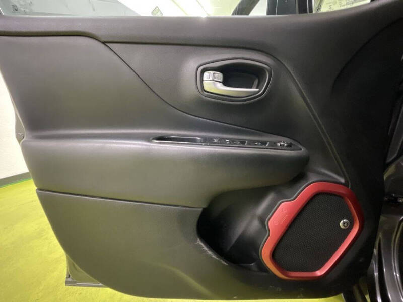 2016 Jeep Renegade Trailhawk