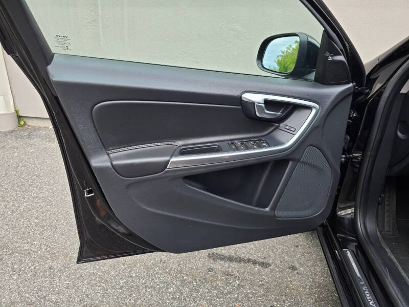 2017 Volvo S60 T5 Dynamic
