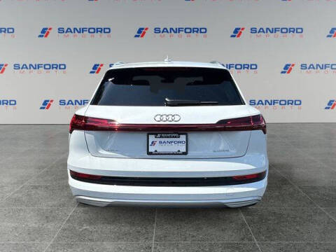 2023 Audi e-tron quattro Premium Plus