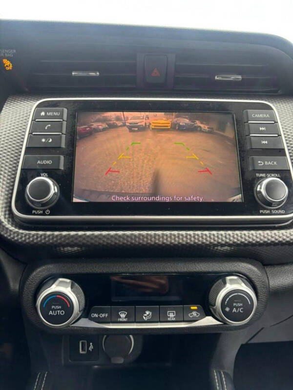 2019 Nissan Kicks S