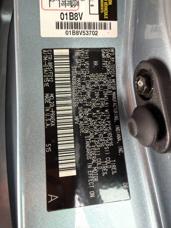 2005 Toyota Sienna LE 8 Passenger