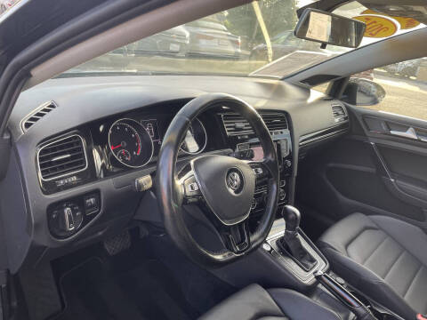 2015 Volkswagen Golf TSI SEL