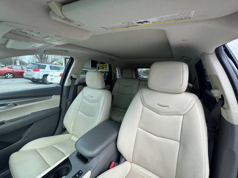 2017 Cadillac XT5 Luxury