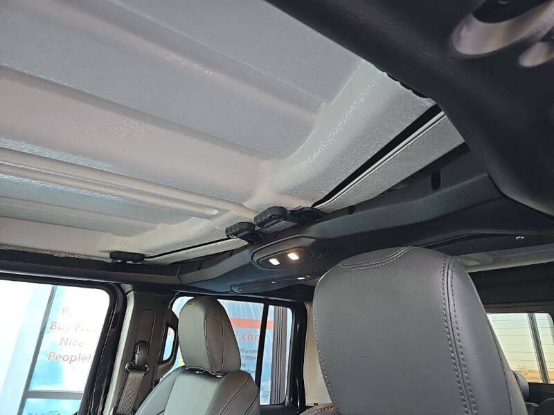 2026 Jeep Gladiator Sahara