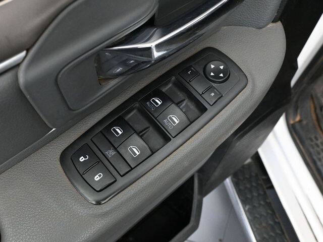 2017 RAM 1500 SLT