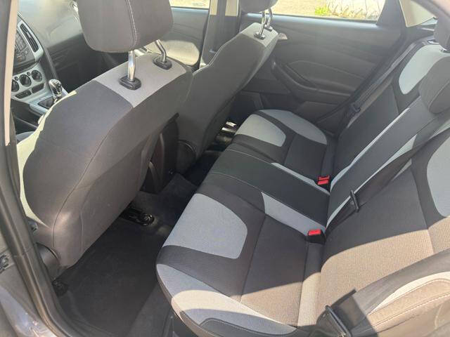 2012 Ford Focus SE