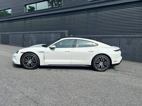 2025 Porsche Taycan