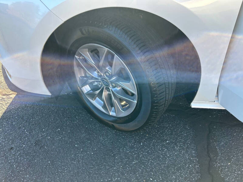 2022 Toyota Sienna XLE 8-Passenger