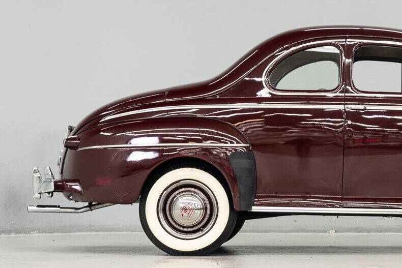 1946 Ford Super Deluxe