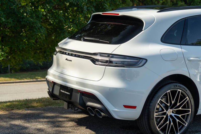 2026 Porsche Macan