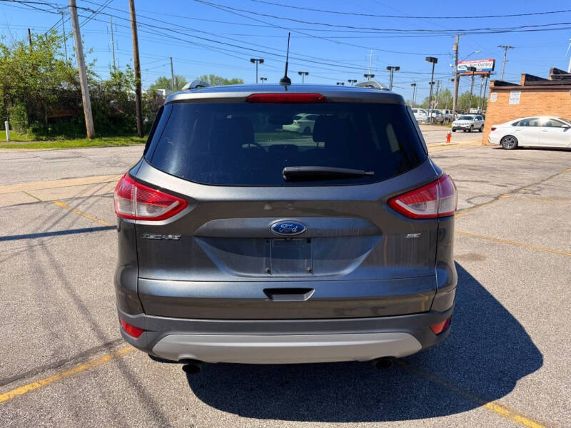 2016 Ford Escape SE