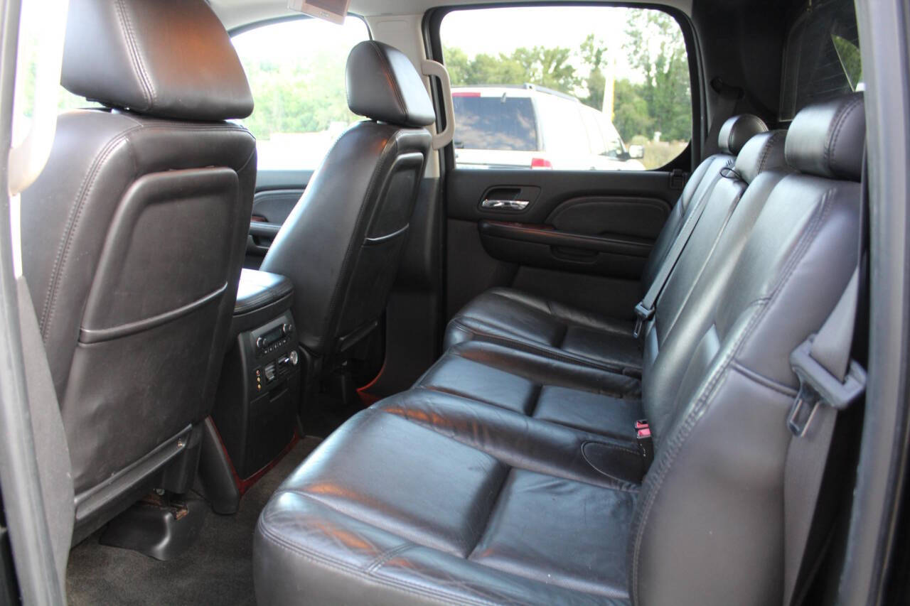 2007 Cadillac Escalade EXT for sale at Auto Force USA in Elkhart, IN