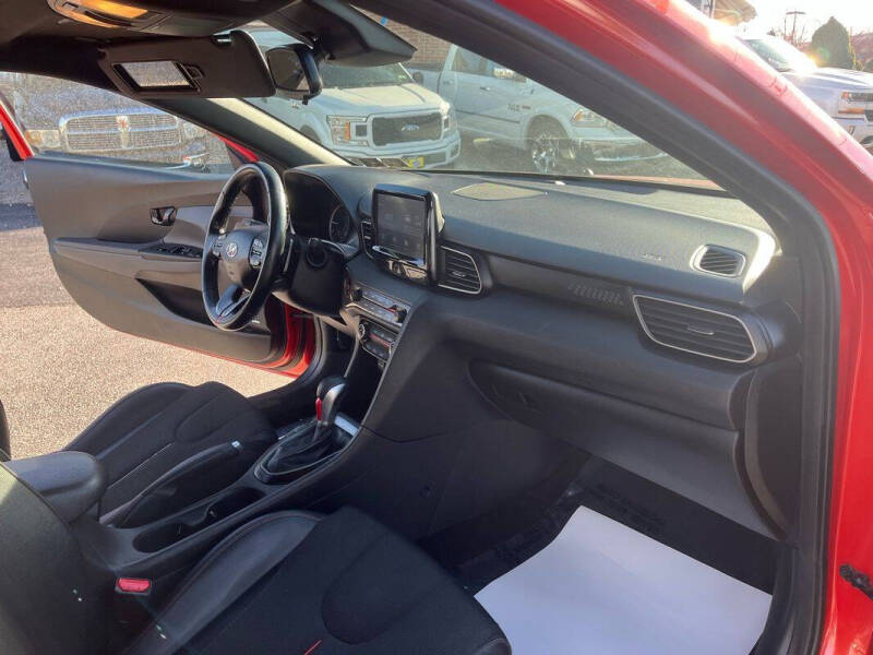 2020 Hyundai Veloster