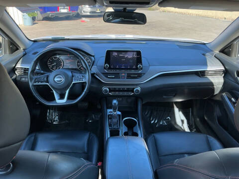 2025 Nissan Altima 2.5 SR