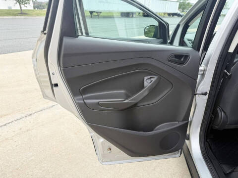2016 Ford Escape S