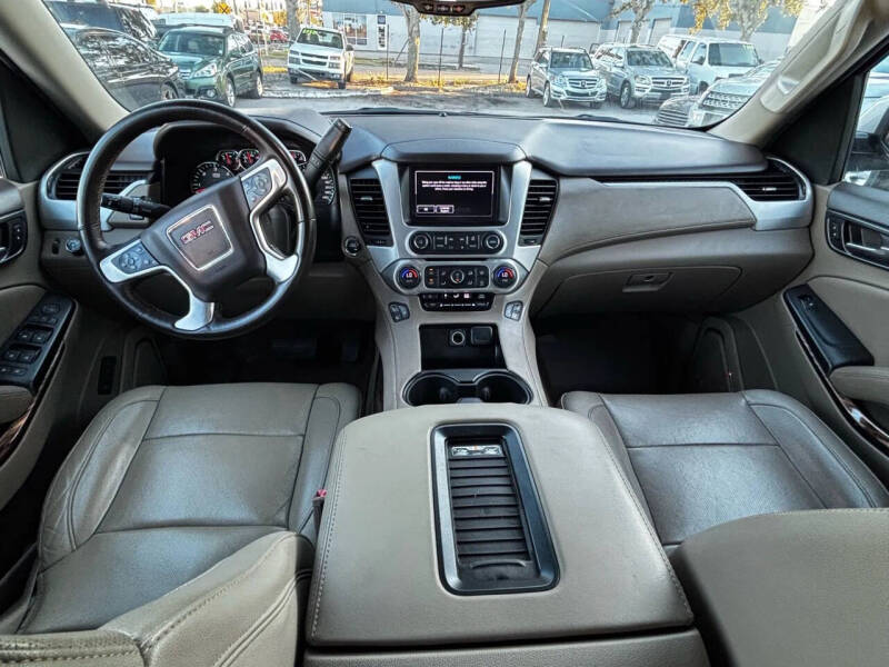 2017 GMC Yukon SLT