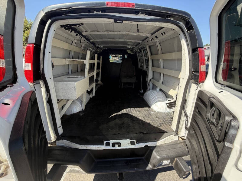 2021 Chevrolet Express 2500