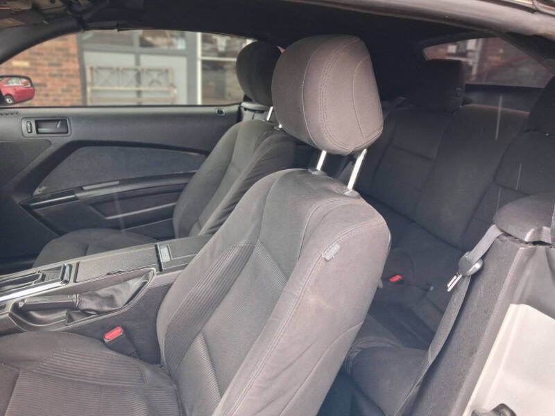 2013 Ford Mustang V6