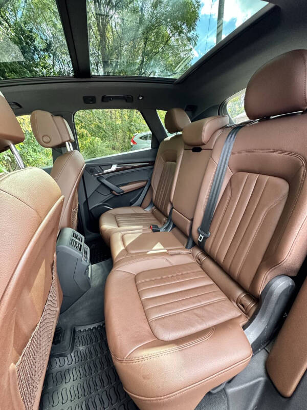 2020 Audi Q5 quattro Premium Plus 45 TFSI