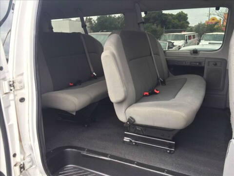 2011 Ford E-Series Wagon