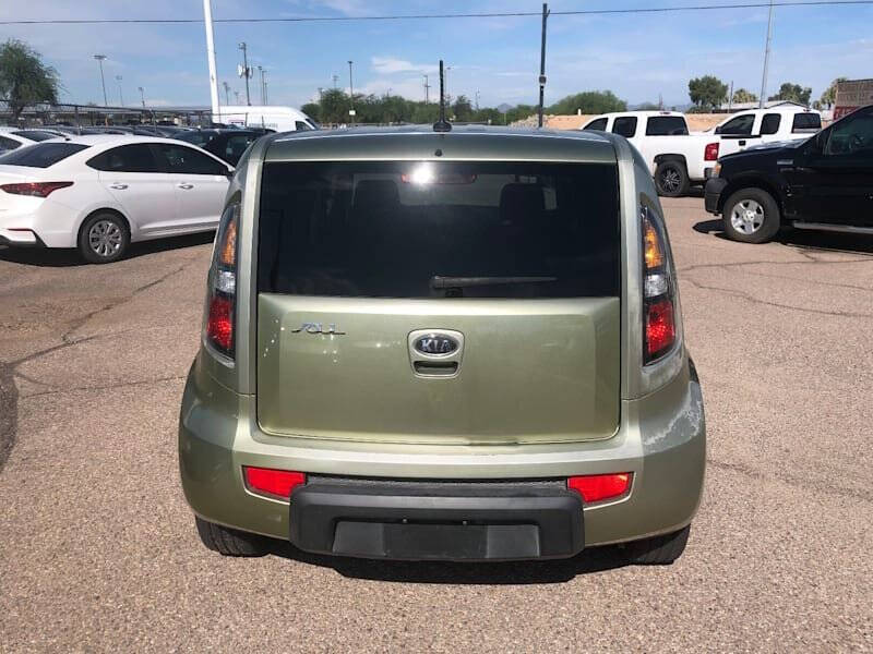 2010 Kia Soul +