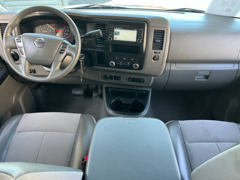 2016 Nissan NV 3500 HD SV