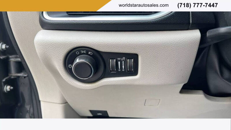 2017 Chrysler Pacifica LX