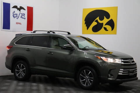 2018 Toyota Highlander for sale at Carousel Auto Group in Iowa City IA