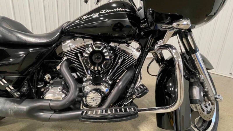 2012 Harley-Davidson Road Glide Custom 103