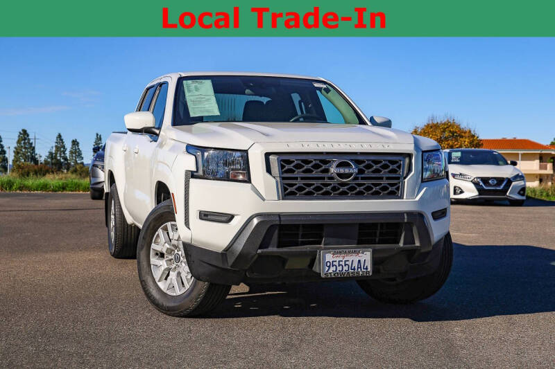 2023 Nissan Frontier SV's photo