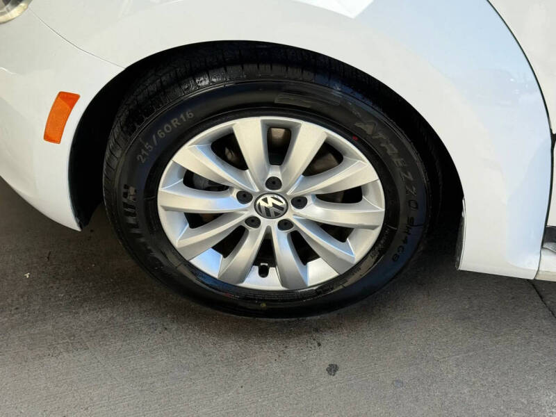 2014 Volkswagen Beetle 2.5L Entry PZEV