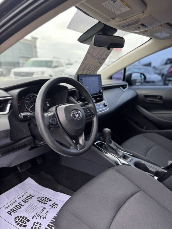 2022 Toyota Corolla LE