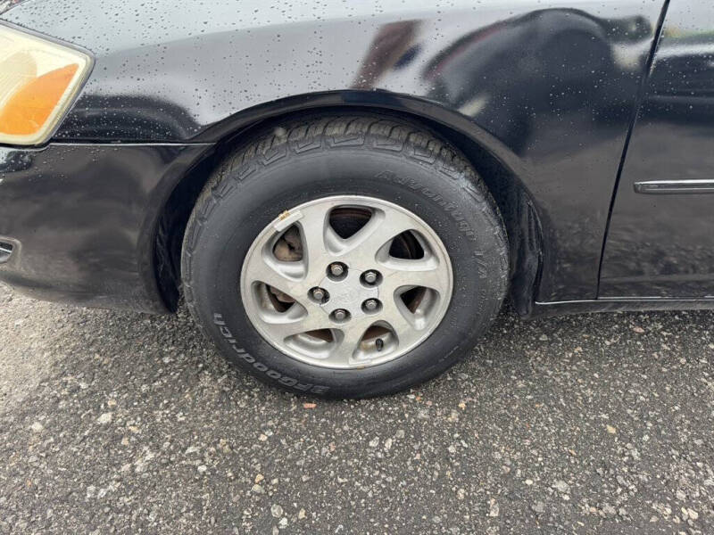 2003 Toyota Avalon XL