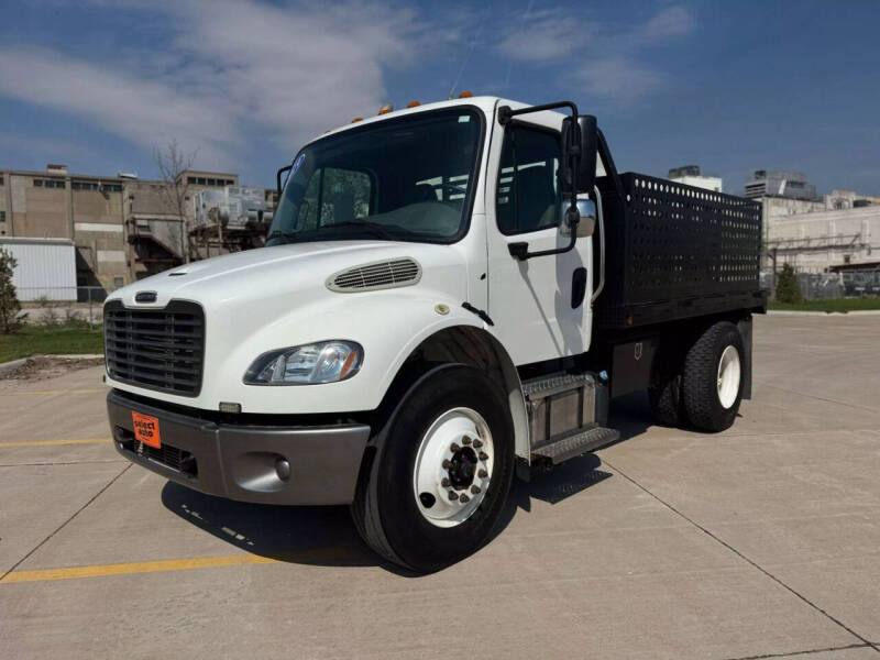 2019 Freightliner M2 106