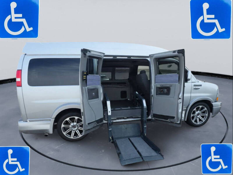 2018 GMC Savana 2500