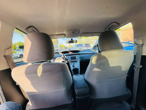 2015 Toyota Prius Two