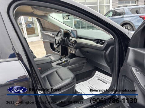 2022 Ford Escape SEL