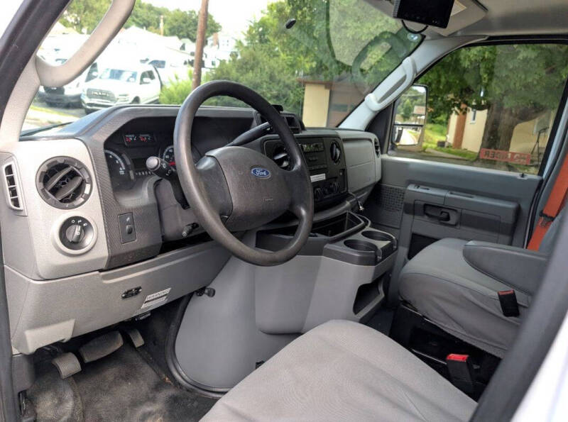 2019 Ford E-Series E-450 SD