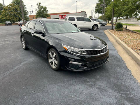 2019 Kia Optima for sale at KC Carplex in Grandview MO