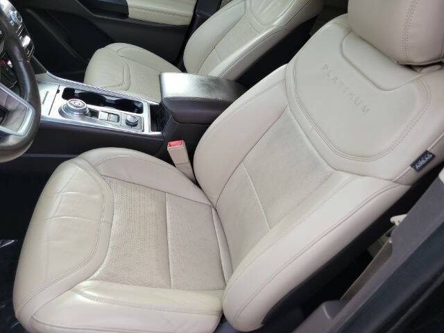 2020 Ford Explorer Platinum