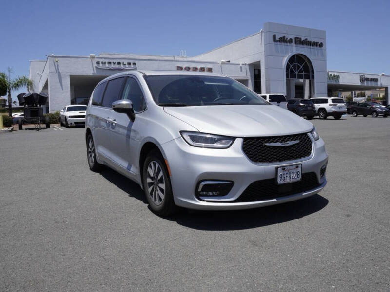 2023 Chrysler Pacifica Plug-In Hybrid Limited