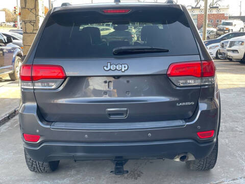 2017 Jeep Grand Cherokee Laredo