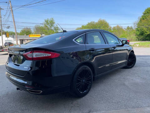 2016 Ford Fusion SE