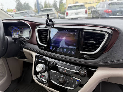 2017 Chrysler Pacifica Limited