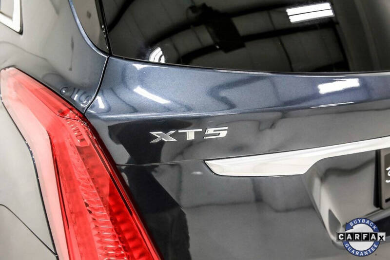 2019 Cadillac XT5 Platinum