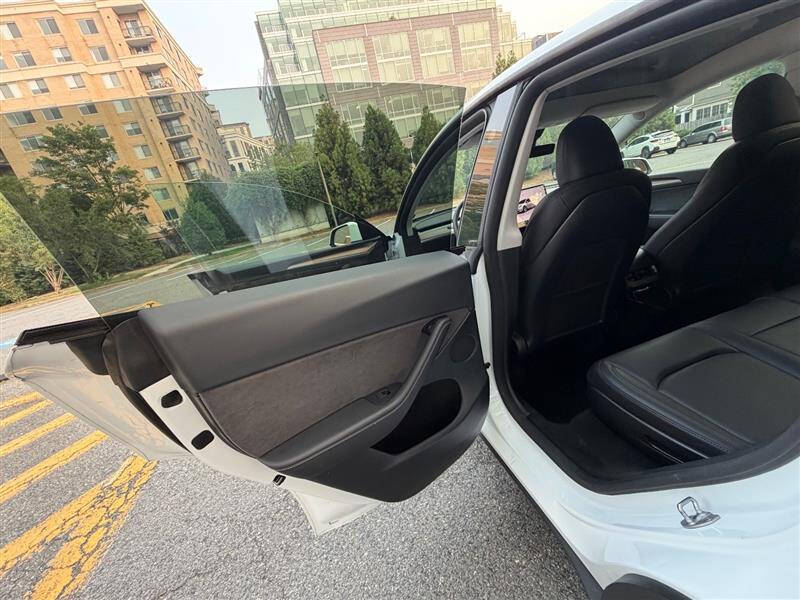 2024 Tesla Model Y Long Range